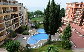 Sea View & Beach Apartment